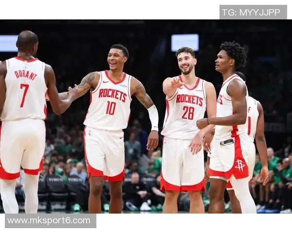 火箭强势篮板优势碾压快船KD末节无分见证球队团结成长