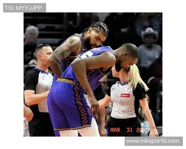 布克赞杰伦格林潜力无限称其进攻风格极具侵略性