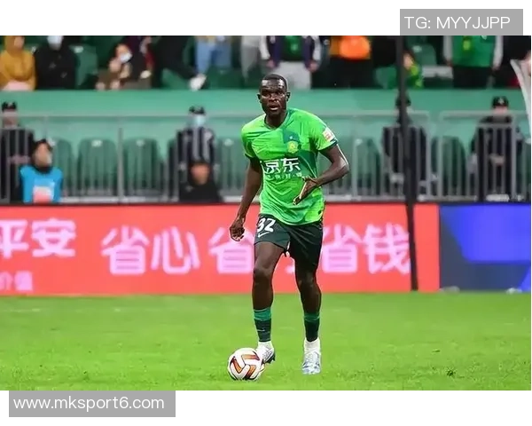 恩加德乌自由转会加盟重庆铜梁龙签约一季展现新篇章