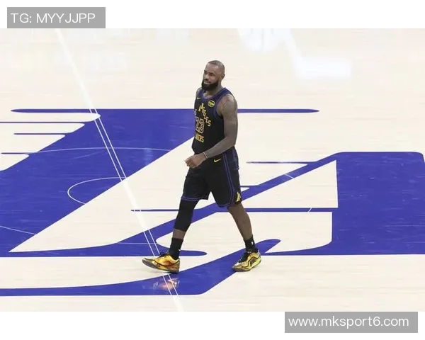 总出场超老詹1297场连续得分上双仅24人做到现役仅剩2人一人刚退役 总出场超老詹1297场连续得分上双仅24人做到现役仅剩2人一人刚退役